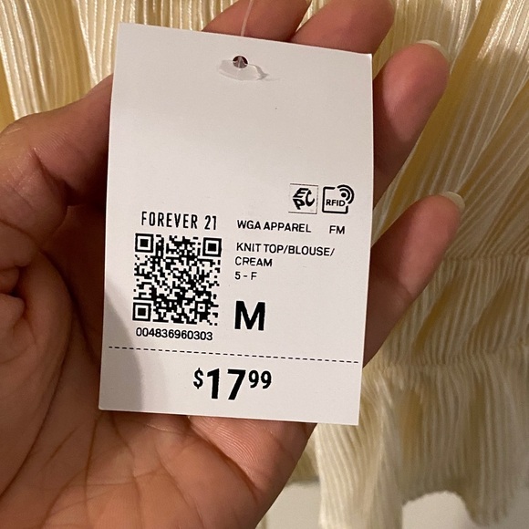 Forever 21 Cream Puff Sleeve Blouse - Picture 3 of 8